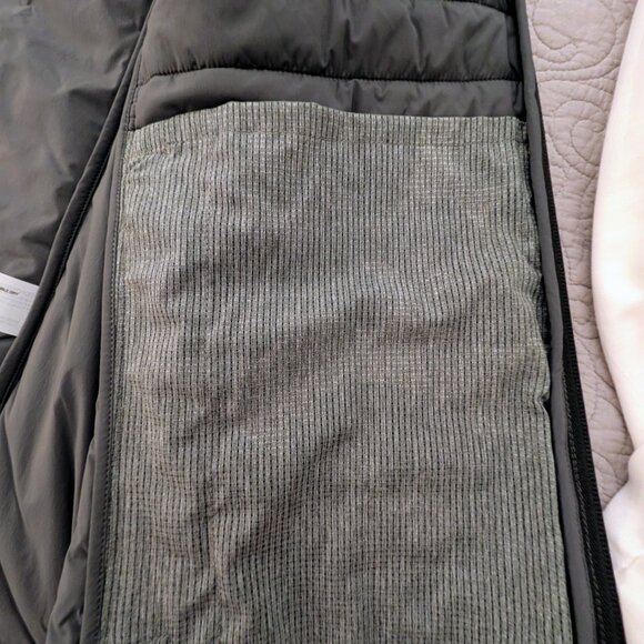 Official Cadillac Merch - Men's Hybrid Vest - Picture 8 of 12